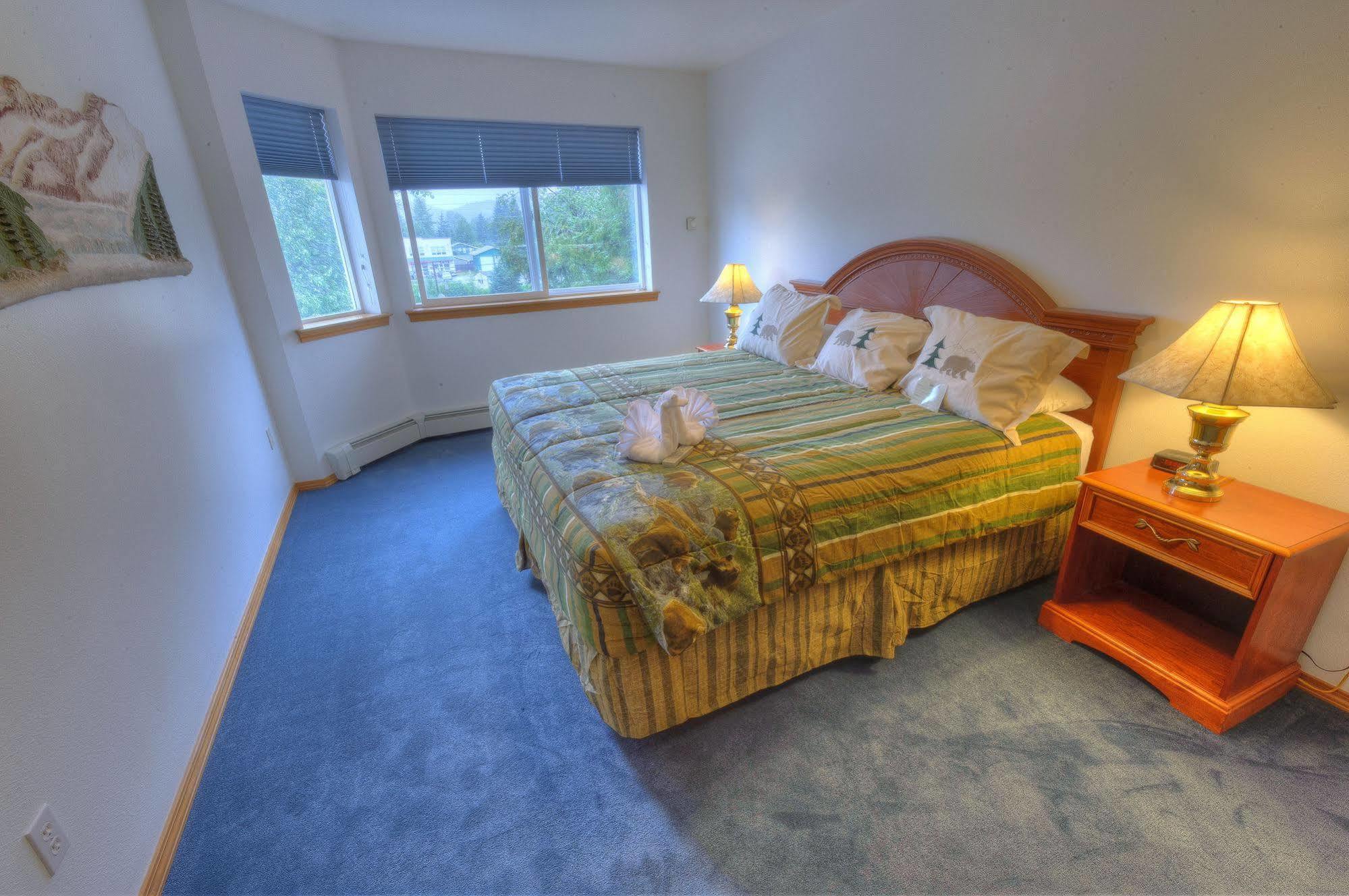Frontier Suites Hotel In Juneau Zewnętrze zdjęcie